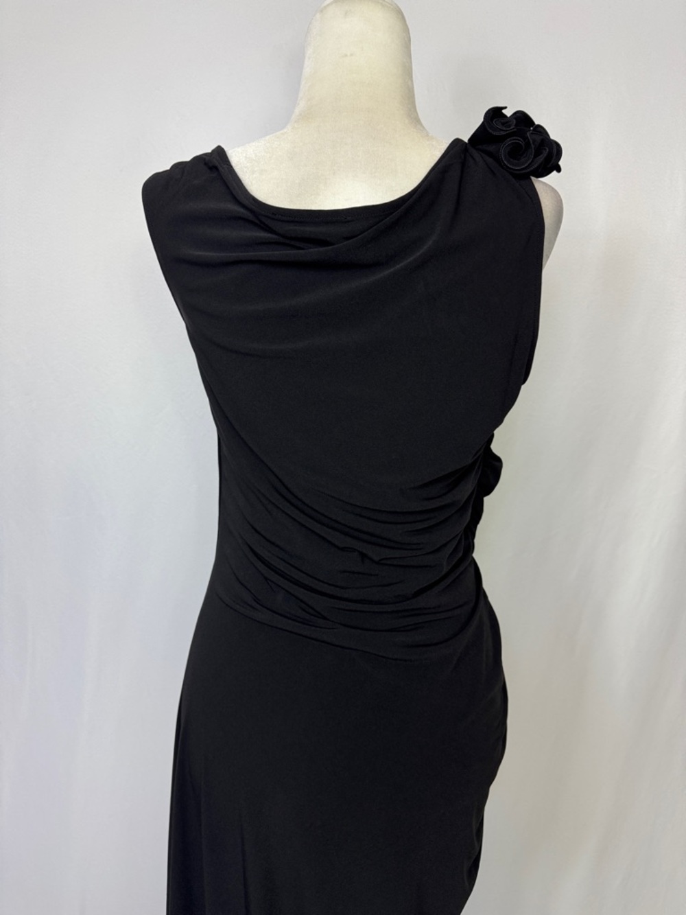 Mango Black One-Shoulder Maxi Dress with Floral Detail - Picture 12 of 16
